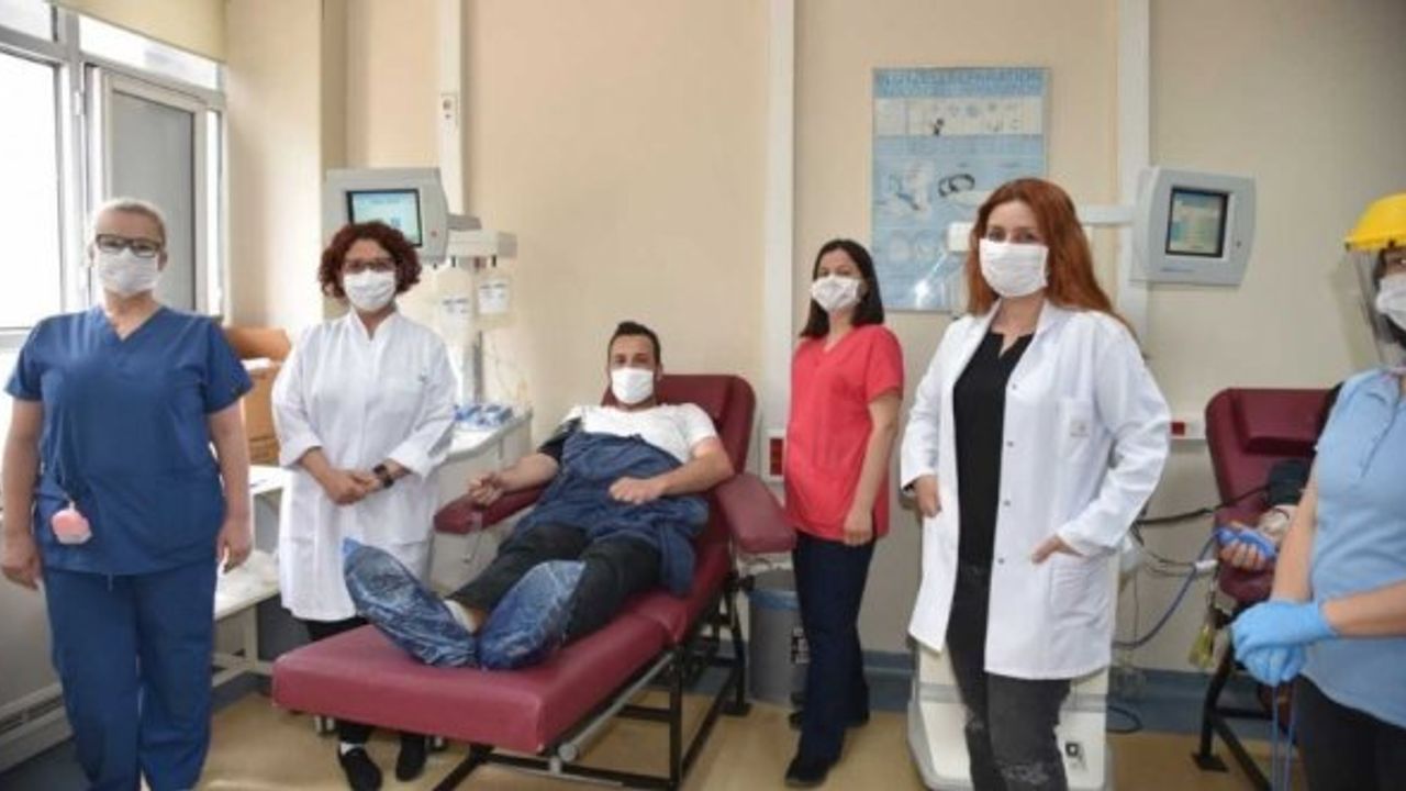 Adana'da Kovid-19'u yenen hasta immün plazma bağışında bulundu