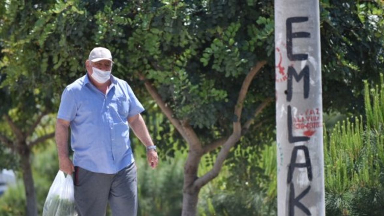 Doğu Akdeniz'de 65 yaş ve üzeri vatandaşlar uzun zaman sonra ilk defa sokağa çıktı