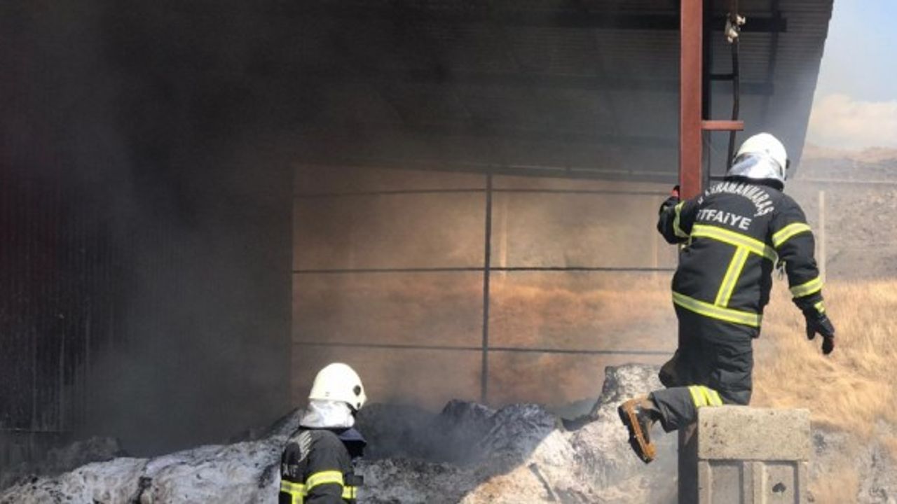 Kahramanmaraş'ta tekstil fabrikasında çıkan yangın hasara neden oldu