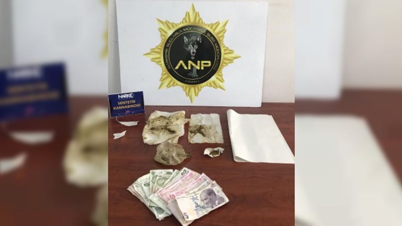 Polis operasyonu sırasında uyuşturucuyu banyo giderine döken şüpheli kadın tutuklandı