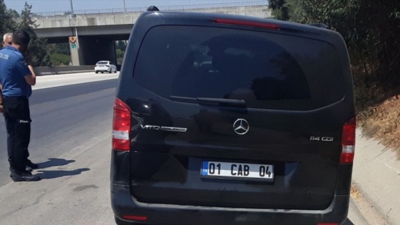 Adana'da seyir halindeyken kalp krizi geçiren sürücü hayatını kaybetti
