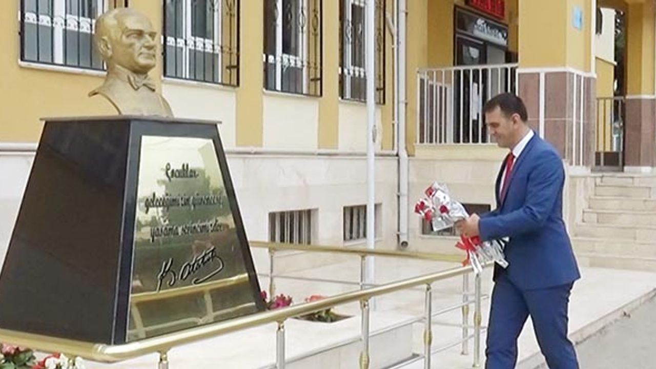 Altunok, “Özlem ve minnetle anıyoruz”