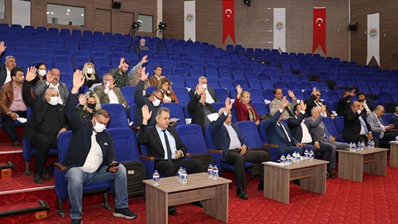 Toroslar'da 2021'in son meclis toplantısı