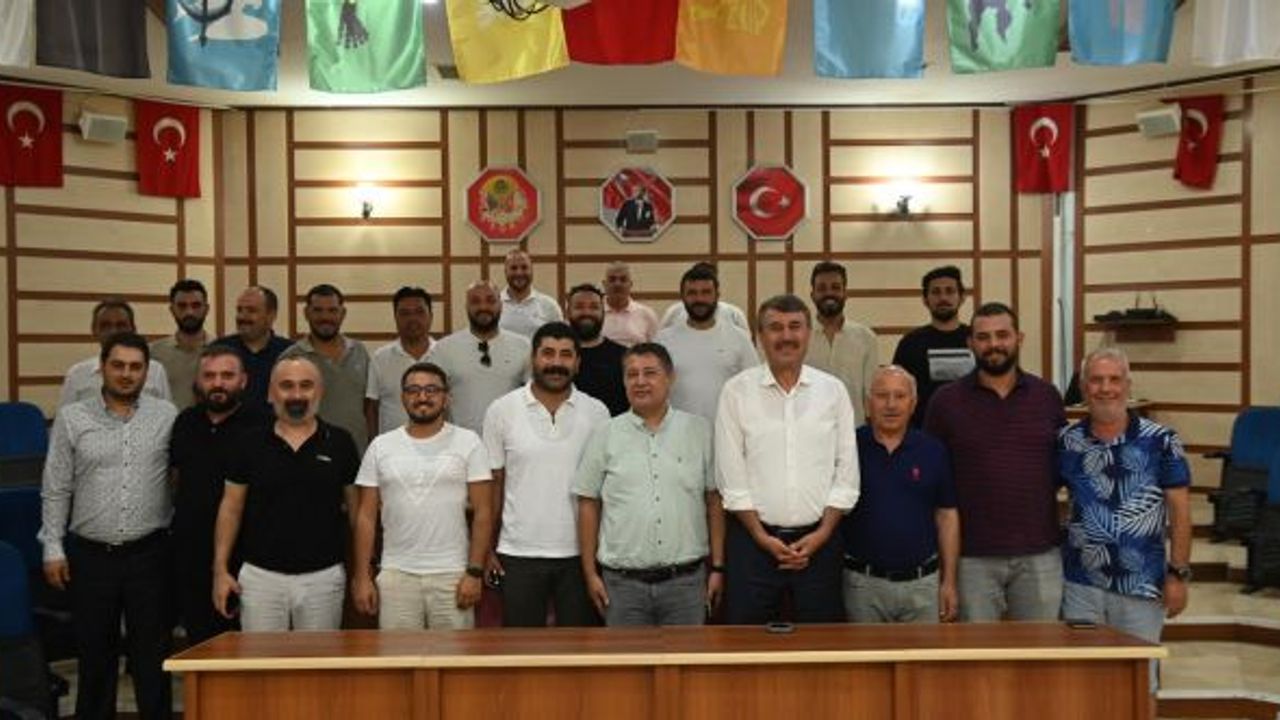 ANAMUR BELEDİYESPOR KULÜBÜ OLAĞAN ÜSTÜ KONGRESİ GERÇEKLEŞTİRİLDİ