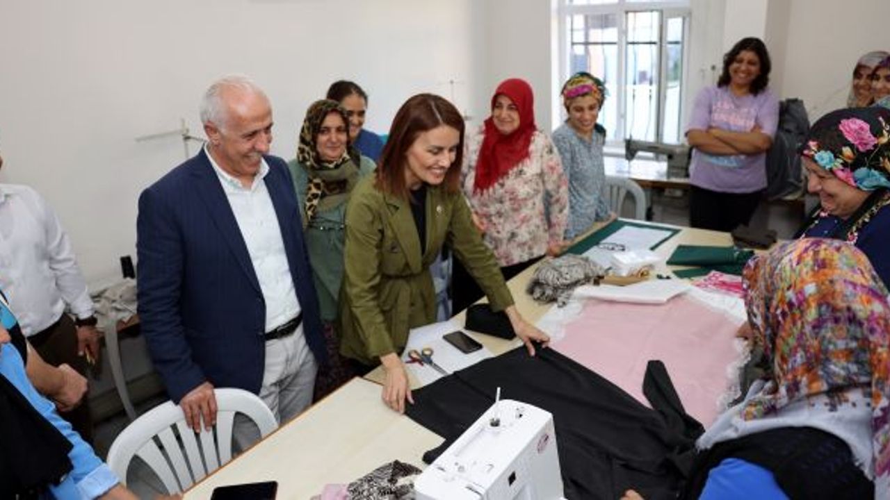 BAŞKAN GÜLTAK, HUZURKENT’İN MAHALLELERİNİ GEZDİ, ESNAF VE VATANDAŞLARI DİNLEDİ