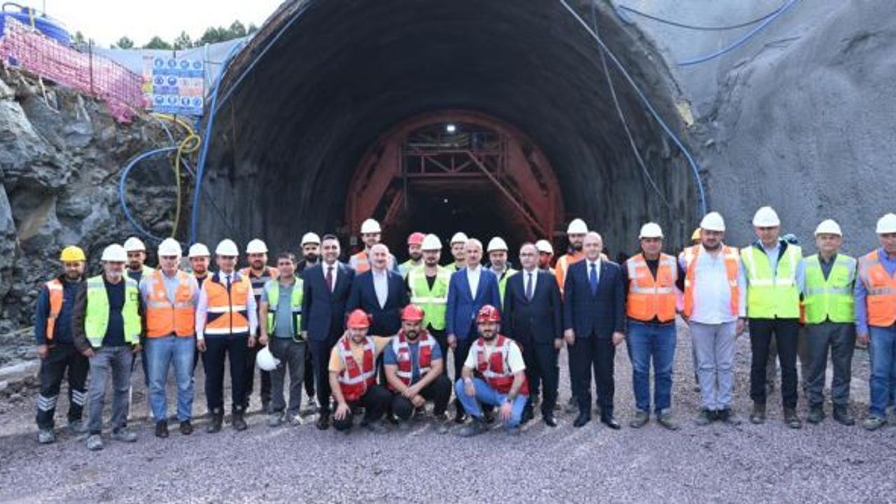 ULAŞTIRMA VE ALTYAPI BAKANI ABDULKADİR URALOĞLU SARIYER-KİLYOS TÜNELİ PROJESİNİ YERİNDE İNCELEDİ