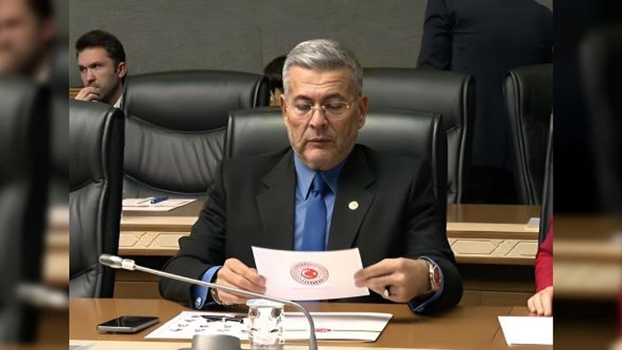 MHP’Lİ UYSAL: “BİLGE LİDERİMİZİN TİK TOK’U SALGIN HASTALIĞA BENZETMESİ HER ŞEYİN ÖZETİ”