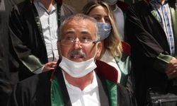Adana'da avukatlardan çalışması engellenen "Vefa Grubu"na destek açıklaması