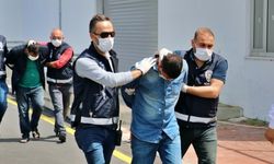 Adana'daki cinayetle ilgili yakalanan 5 şüpheliden ikisi tutuklandı