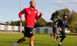 Antalyaspor'un hedefi ligde kaybetmemek kupada şampiyonluk