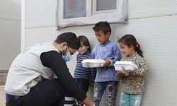 İHH'den Suriyelilere ramazanda sıcak yemek hizmeti
