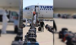 Irak'taki 180 Türk Adana'ya getirildi