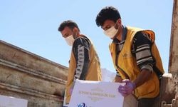 İyilik Derneği'nden İdlib'e 7 tır insani yardım