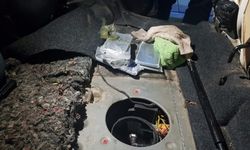 Adana'da aracın yakıt deposuna gizlenmiş 221 kaçak cep telefonu ele geçirildi