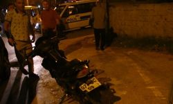 Adana'da motosiklet çalan şüpheliler kovalamaca sonucu yakalandı