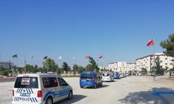 Antalya'da polis ekipleri, şehitler anısına konvoy düzenledi
