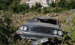 Kahramanmaraş'ta otomobil uçuruma yuvarlandı: 3 yaralı
