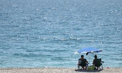 Antalya sahillerinde bayram sonrası sakinlik yaşandı