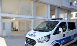 Antalya'da bir kişi evinde bir kişi de boş dükkanda ölü bulundu
