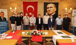 Başkan Böcek Manavgat’ta turizmcilerle buluştu