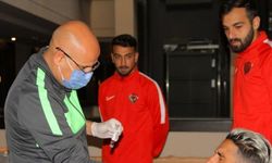 Hatayspor'da futbolcular ve teknik ekibe Kovid-19 testi yapıldı