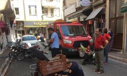 Mersin'de motosikletin koruma kapağına sıkışan kedi yavrusunu itfaiye kurtardı