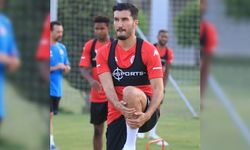 Nuri Şahin, Antalyaspor ile ilk antrenmanına çıktı