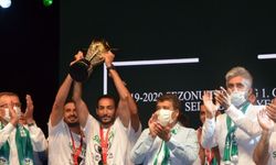 Serik Belediyespor'da şampiyonluk kutlaması