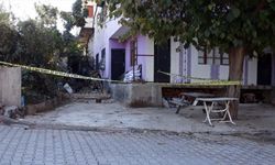 Adana'da bıçaklanarak öldürülen kişinin evi kundaklandı