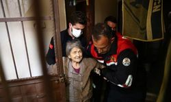 Adana'da kapısı kilitli evinde düşen görme engelli kadının yardımına itfaiye koştu