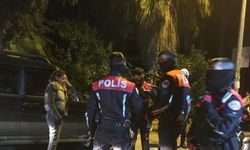 Antalya'da polisin "dur" ihtarına uymayan sürücü kovalamaca sonucu yakalandı