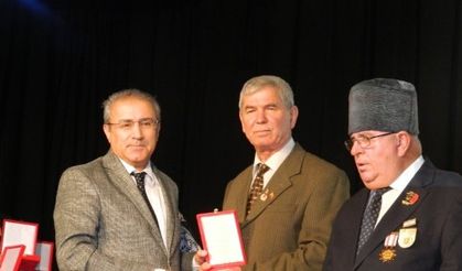 Lüleburgaz Kıbrıs Gazilerine madalyaları verildi