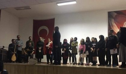 Öğretmenlerin Türk Halk Müziği Konseri büyük beğeni topladı
