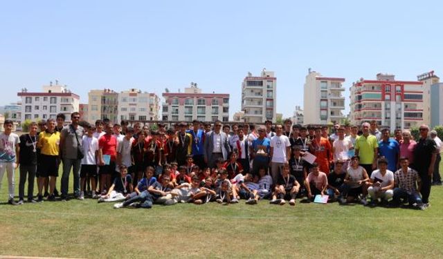 SİLİFKE’DE ÖĞRENCİLERİN KUPA HEYECANI