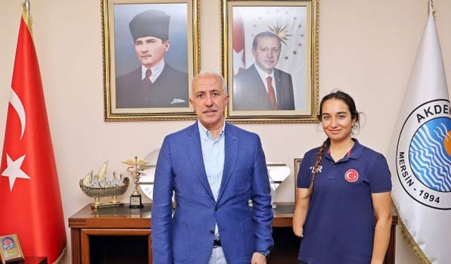 AKDENİZLİ SPORCULAR ÖDÜLLERLE DÖNDÜ