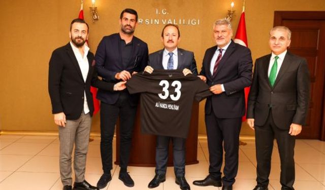 VALİ ALİ HAMZA PEHLİVAN, HATAYSPOR TEKNİK DİREKTÖRÜ VOLKAN DEMİREL VE KULÜP YÖNETİCİLERİ İLE GÖRÜŞTÜ