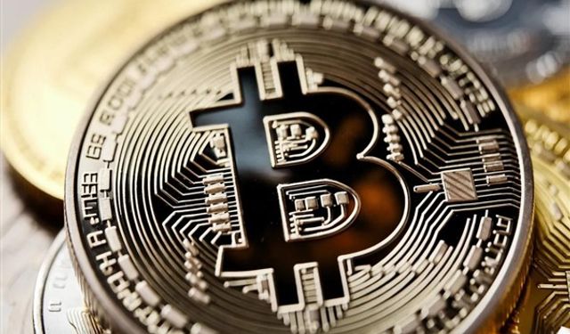 Bitcoin, Çarşamba günü ilk kez rekor 100 bin dolara ulaştı