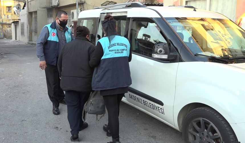 Akdeniz Belediyesi, onkoloji hastalarının yanında