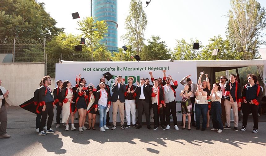 HDI Kampüs ilk mezunlarını verdi